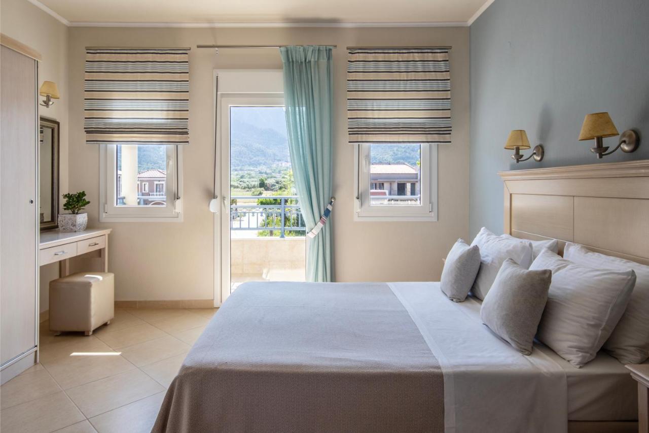 Sole Mare Hotel Chrysi Ammoudia Bagian luar foto