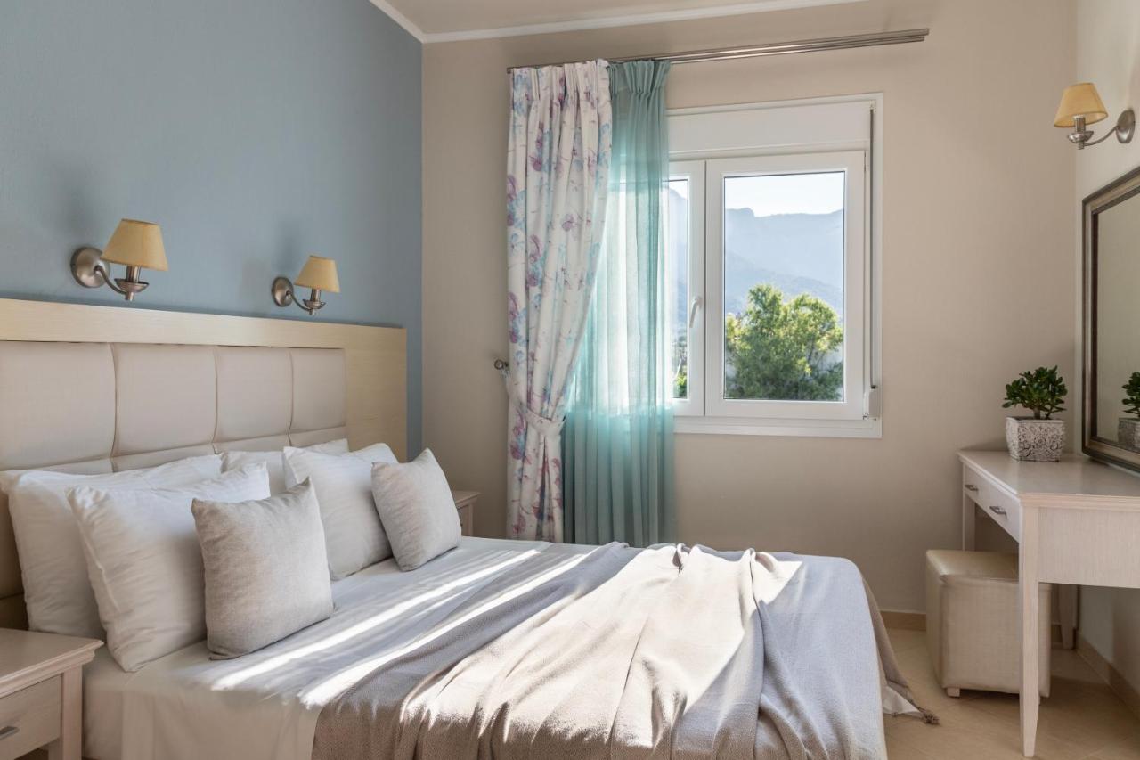 Sole Mare Hotel Chrysi Ammoudia Bagian luar foto