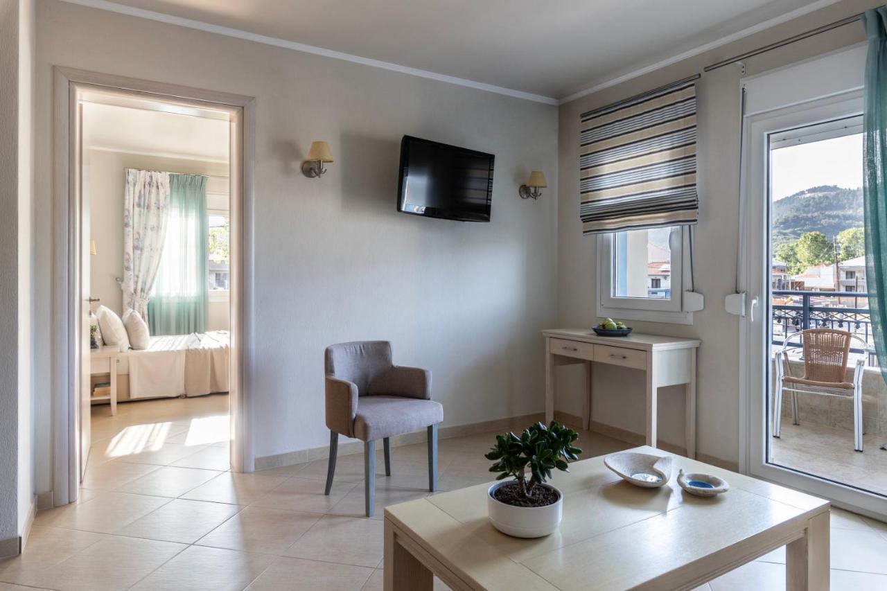 Sole Mare Hotel Chrysi Ammoudia Bagian luar foto